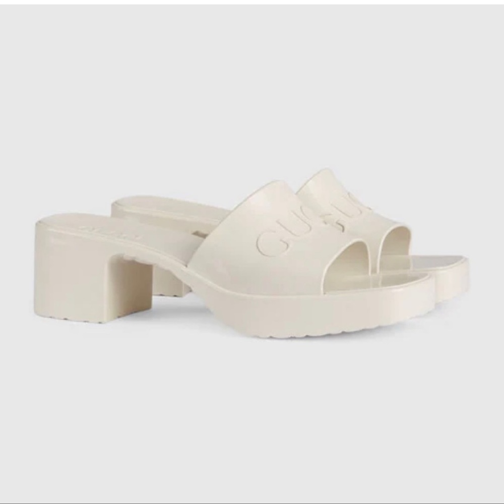 gucci rubber slide sandals - white - worn less than 5 times